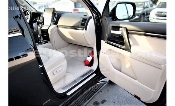 Buy Import Toyota Land Cruiser Black Car in Import - Dubai in Anse-la-Raye Buy Import Toyota Land Cruiser Black Car in Import - Dubai in Anse-la-Raye