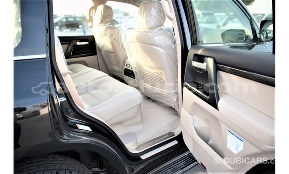 Buy Import Toyota Land Cruiser Black Car in Import - Dubai in Anse-la-Raye Buy Import Toyota Land Cruiser Black Car in Import - Dubai in Anse-la-Raye
