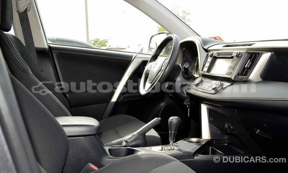 Acheter Import Utilitaire Toyota HiAce Autre à Import - Dubai, Anse-la-Raye Acheter Import Utilitaire Toyota HiAce Autre à Import - Dubai, Anse-la-Raye