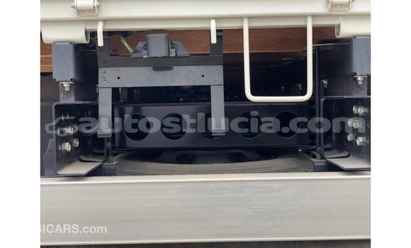 Buy Import Isuzu FTR 850 White Truck in Import - Dubai in Anse-la-Raye Buy Import Isuzu FTR 850 White Truck in Import - Dubai in Anse-la-Raye