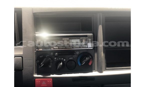 Buy Import Isuzu FTR 850 White Truck in Import - Dubai in Anse-la-Raye Buy Import Isuzu FTR 850 White Truck in Import - Dubai in Anse-la-Raye