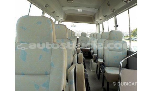 Acheter Import Voiture Toyota Coaster Blanc à Import - Dubai, Anse-la-Raye Acheter Import Voiture Toyota Coaster Blanc à Import - Dubai, Anse-la-Raye