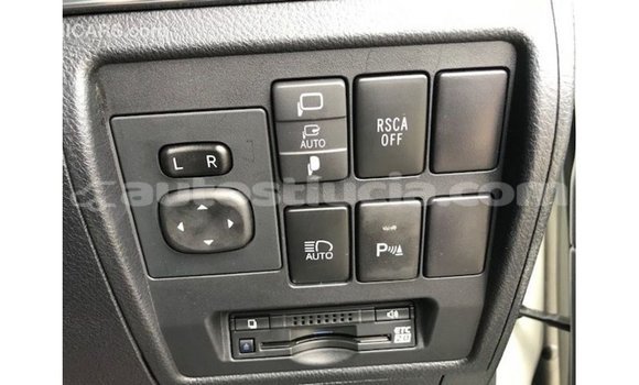 Buy Import Toyota Land Cruiser White Car in Import - Dubai in Anse-la-Raye Buy Import Toyota Land Cruiser White Car in Import - Dubai in Anse-la-Raye