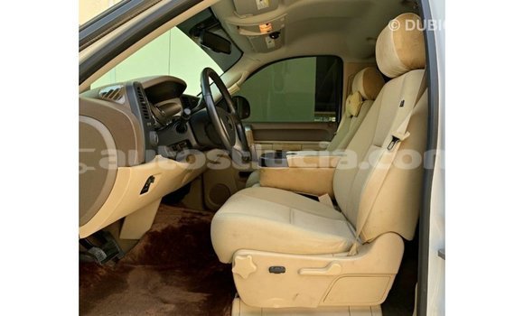 Buy Import Chevrolet Silverado White Car in Import - Dubai in Anse-la-Raye Buy Import Chevrolet Silverado White Car in Import - Dubai in Anse-la-Raye