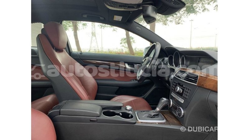 Big with watermark mercedes benz 190 w201 anse la raye import dubai 3565