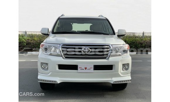 Buy Import Toyota Land Cruiser White Car in Import - Dubai in Anse-la-Raye Buy Import Toyota Land Cruiser White Car in Import - Dubai in Anse-la-Raye