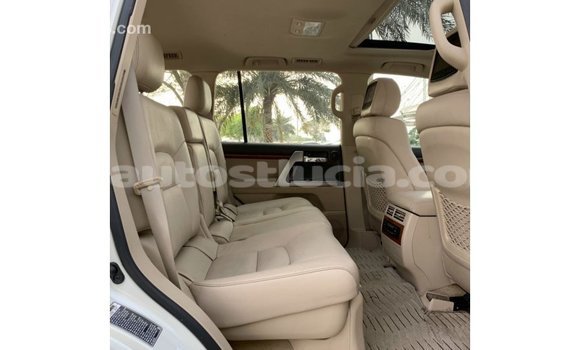 Buy Import Toyota Land Cruiser White Car in Import - Dubai in Anse-la-Raye Buy Import Toyota Land Cruiser White Car in Import - Dubai in Anse-la-Raye