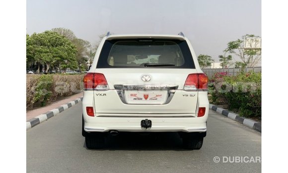 Buy Import Toyota Land Cruiser White Car in Import - Dubai in Anse-la-Raye Buy Import Toyota Land Cruiser White Car in Import - Dubai in Anse-la-Raye