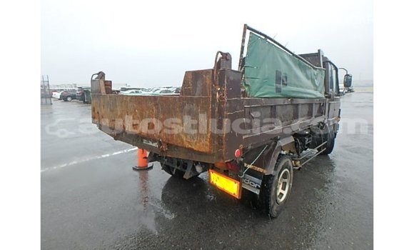 Acheter Import Utilitaire Nissan Evalia Marron à Import - Dubai, Anse-la-Raye Acheter Import Utilitaire Nissan Evalia Marron à Import - Dubai, Anse-la-Raye