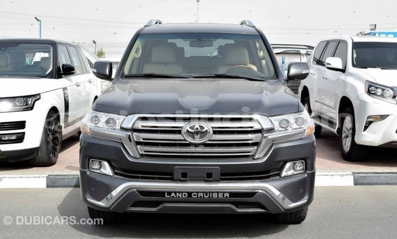 Acheter Import Voiture Toyota Land Cruiser Autre à Import - Dubai, Anse-la-Raye Acheter Import Voiture Toyota Land Cruiser Autre à Import - Dubai, Anse-la-Raye