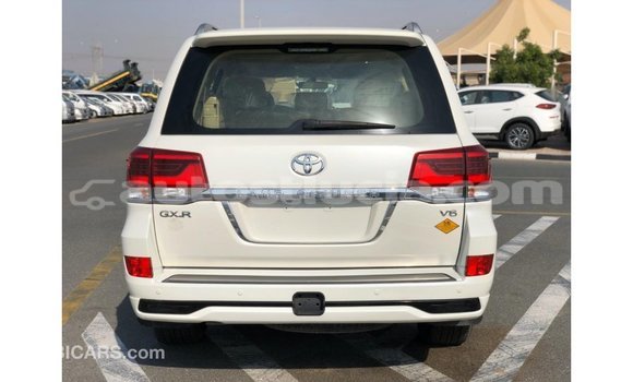 Buy Import Toyota Land Cruiser White Car in Import - Dubai in Anse-la-Raye Buy Import Toyota Land Cruiser White Car in Import - Dubai in Anse-la-Raye