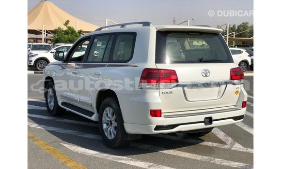 Buy Import Toyota Land Cruiser White Car in Import - Dubai in Anse-la-Raye Buy Import Toyota Land Cruiser White Car in Import - Dubai in Anse-la-Raye