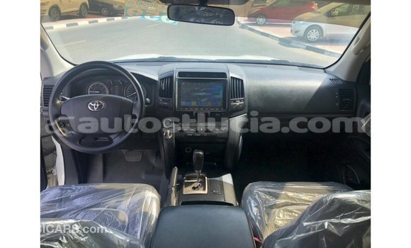 Buy Import Toyota Land Cruiser White Car in Import - Dubai in Anse-la-Raye Buy Import Toyota Land Cruiser White Car in Import - Dubai in Anse-la-Raye
