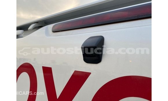 Buy Import Toyota Hilux White Car in Import - Dubai in Anse-la-Raye Buy Import Toyota Hilux White Car in Import - Dubai in Anse-la-Raye