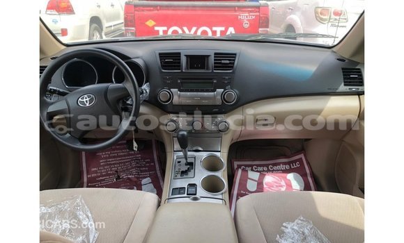 Buy Import Toyota Highlander Blue Car in Import - Dubai in Anse-la-Raye Buy Import Toyota Highlander Blue Car in Import - Dubai in Anse-la-Raye