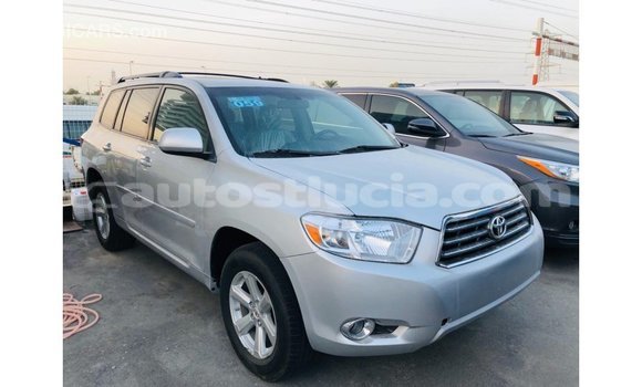 Buy Import Toyota Highlander Other Car in Import - Dubai in Anse-la-Raye Buy Import Toyota Highlander Other Car in Import - Dubai in Anse-la-Raye