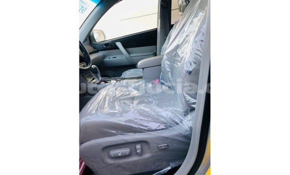 Buy Import Toyota Highlander Other Car in Import - Dubai in Anse-la-Raye Buy Import Toyota Highlander Other Car in Import - Dubai in Anse-la-Raye