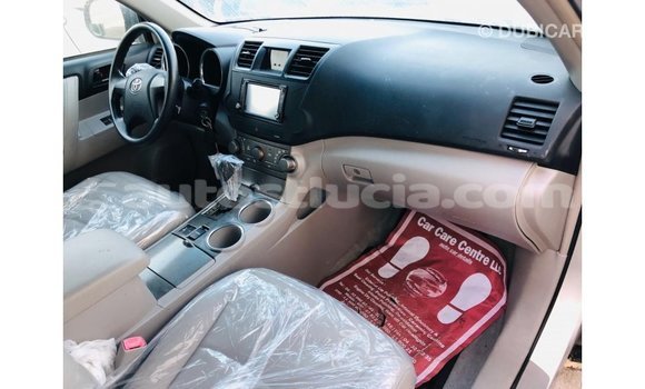 Buy Import Toyota Highlander Other Car in Import - Dubai in Anse-la-Raye Buy Import Toyota Highlander Other Car in Import - Dubai in Anse-la-Raye