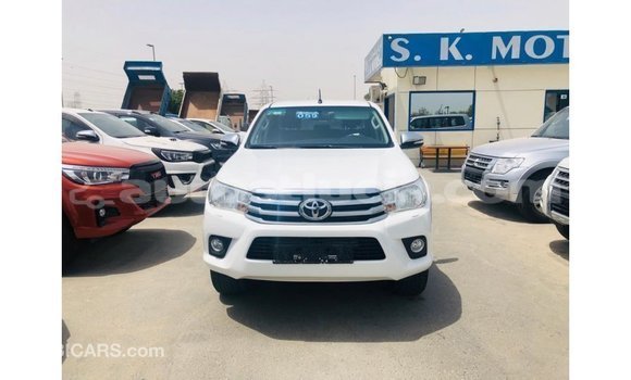 Buy Import Toyota Hilux White Car in Import - Dubai in Anse-la-Raye Buy Import Toyota Hilux White Car in Import - Dubai in Anse-la-Raye