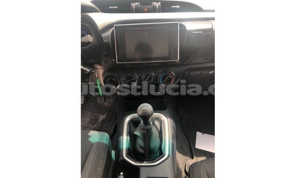 Buy Import Toyota Hilux White Car in Import - Dubai in Anse-la-Raye Buy Import Toyota Hilux White Car in Import - Dubai in Anse-la-Raye