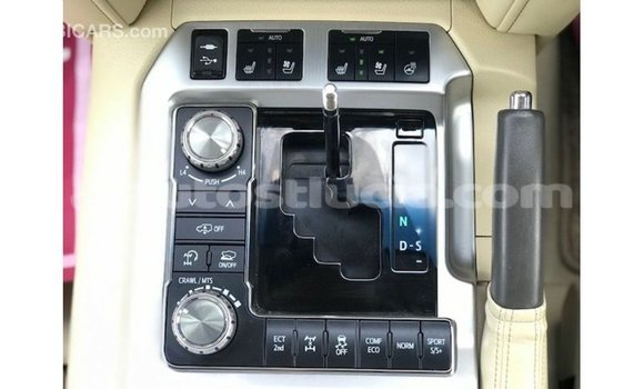 Buy Import Toyota Land Cruiser White Car in Import - Dubai in Anse-la-Raye Buy Import Toyota Land Cruiser White Car in Import - Dubai in Anse-la-Raye