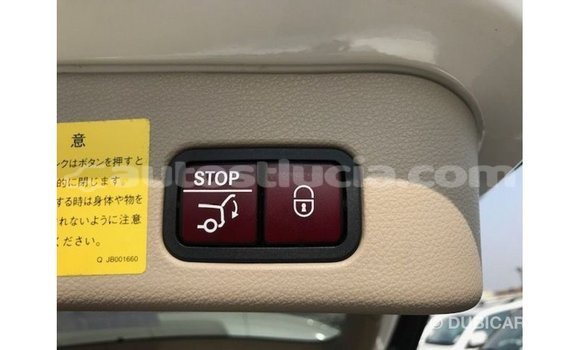 Buy Import Mercedes-Benz 190 (W201) White Car in Import - Dubai in Anse-la-Raye Buy Import Mercedes-Benz 190 (W201) White Car in Import - Dubai in Anse-la-Raye