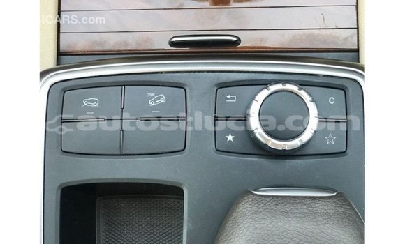 Buy Import Mercedes-Benz 190 (W201) White Car in Import - Dubai in Anse-la-Raye Buy Import Mercedes-Benz 190 (W201) White Car in Import - Dubai in Anse-la-Raye