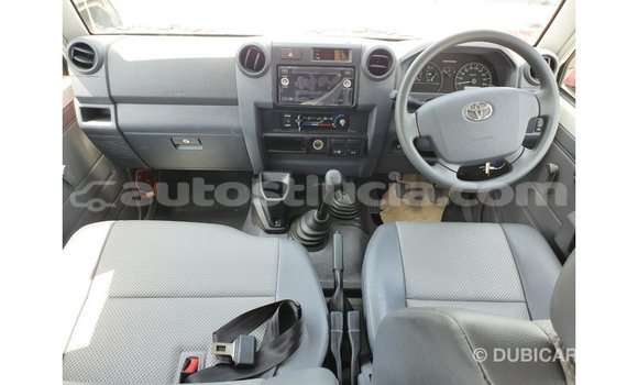 Buy Import Toyota Land Cruiser White Car in Import - Dubai in Anse-la-Raye Buy Import Toyota Land Cruiser White Car in Import - Dubai in Anse-la-Raye