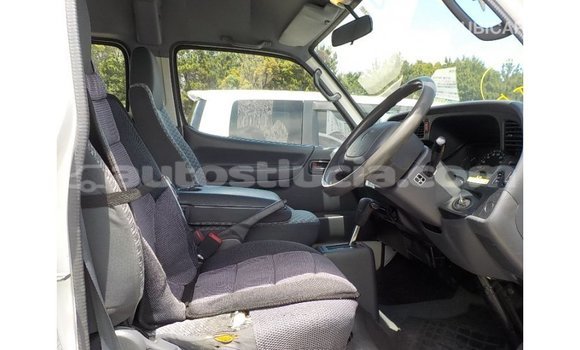 Buy Import Toyota Hiace White Car in Import - Dubai in Anse-la-Raye Buy Import Toyota Hiace White Car in Import - Dubai in Anse-la-Raye