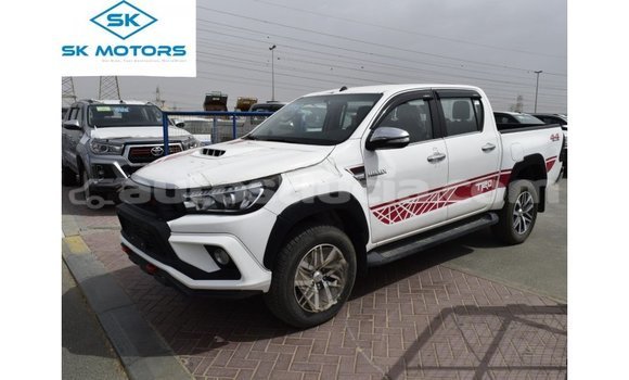 Buy Import Toyota Hilux White Car in Import - Dubai in Anse-la-Raye Buy Import Toyota Hilux White Car in Import - Dubai in Anse-la-Raye