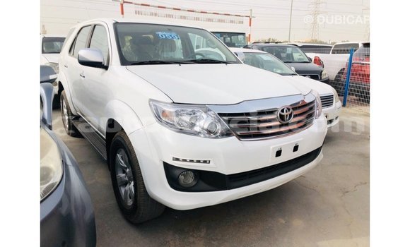 Buy Import Toyota Fortuner White Car in Import - Dubai in Anse-la-Raye Buy Import Toyota Fortuner White Car in Import - Dubai in Anse-la-Raye