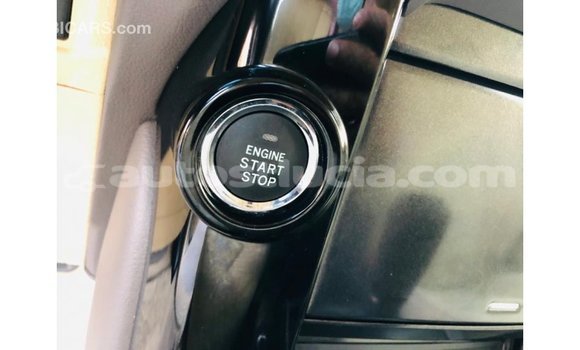 Buy Import Toyota Prado White Car in Import - Dubai in Anse-la-Raye Buy Import Toyota Prado White Car in Import - Dubai in Anse-la-Raye