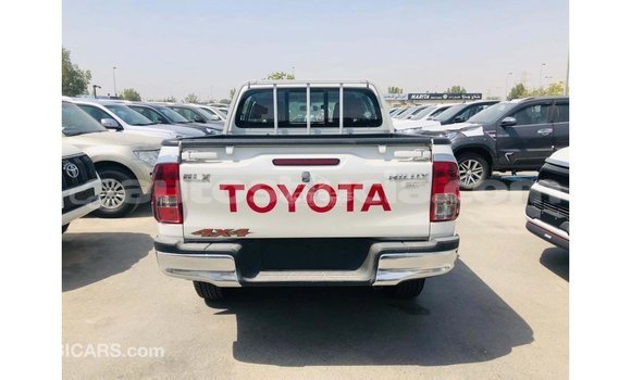 Buy Import Toyota Hilux White Car in Import - Dubai in Anse-la-Raye Buy Import Toyota Hilux White Car in Import - Dubai in Anse-la-Raye