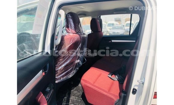 Buy Import Toyota Hilux White Car in Import - Dubai in Anse-la-Raye Buy Import Toyota Hilux White Car in Import - Dubai in Anse-la-Raye