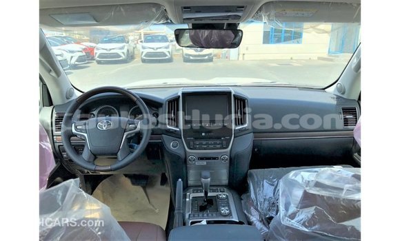 Buy Import Toyota Land Cruiser White Car in Import - Dubai in Anse-la-Raye Buy Import Toyota Land Cruiser White Car in Import - Dubai in Anse-la-Raye