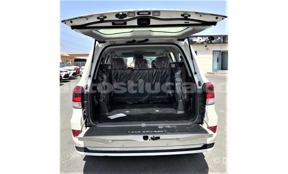 Buy Import Toyota Land Cruiser White Car in Import - Dubai in Anse-la-Raye Buy Import Toyota Land Cruiser White Car in Import - Dubai in Anse-la-Raye