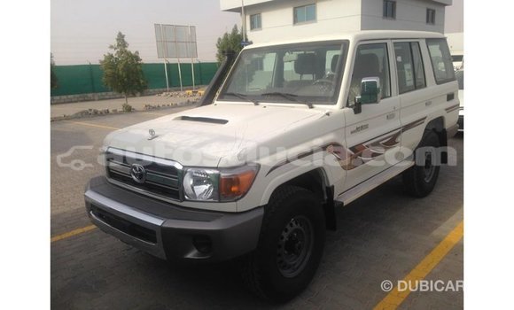 Buy Import Toyota Land Cruiser White Car in Import - Dubai in Anse-la-Raye Buy Import Toyota Land Cruiser White Car in Import - Dubai in Anse-la-Raye