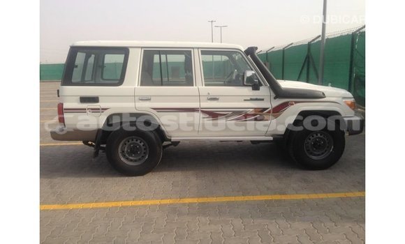 Buy Import Toyota Land Cruiser White Car in Import - Dubai in Anse-la-Raye Buy Import Toyota Land Cruiser White Car in Import - Dubai in Anse-la-Raye