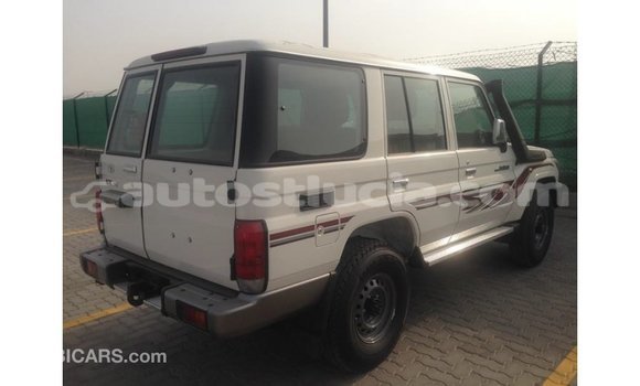 Buy Import Toyota Land Cruiser White Car in Import - Dubai in Anse-la-Raye Buy Import Toyota Land Cruiser White Car in Import - Dubai in Anse-la-Raye