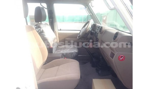 Buy Import Toyota Land Cruiser White Car in Import - Dubai in Anse-la-Raye Buy Import Toyota Land Cruiser White Car in Import - Dubai in Anse-la-Raye