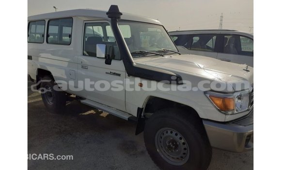 Buy Import Toyota Land Cruiser White Car in Import - Dubai in Anse-la-Raye Buy Import Toyota Land Cruiser White Car in Import - Dubai in Anse-la-Raye