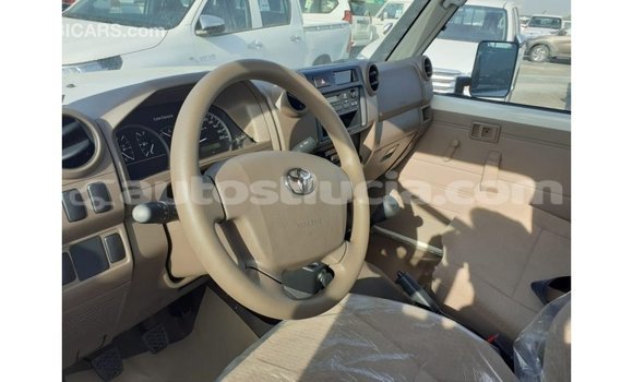 Buy Import Toyota Land Cruiser White Car in Import - Dubai in Anse-la-Raye Buy Import Toyota Land Cruiser White Car in Import - Dubai in Anse-la-Raye