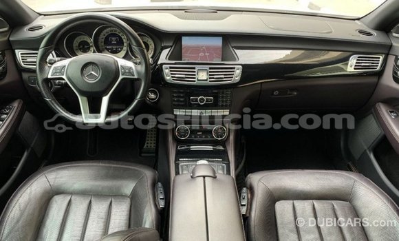 Buy Import Mercedes-Benz 190 (W201) White Car in Import - Dubai in Anse-la-Raye Buy Import Mercedes-Benz 190 (W201) White Car in Import - Dubai in Anse-la-Raye