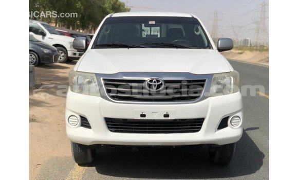 Buy Import Toyota Hilux White Car in Import - Dubai in Anse-la-Raye Buy Import Toyota Hilux White Car in Import - Dubai in Anse-la-Raye