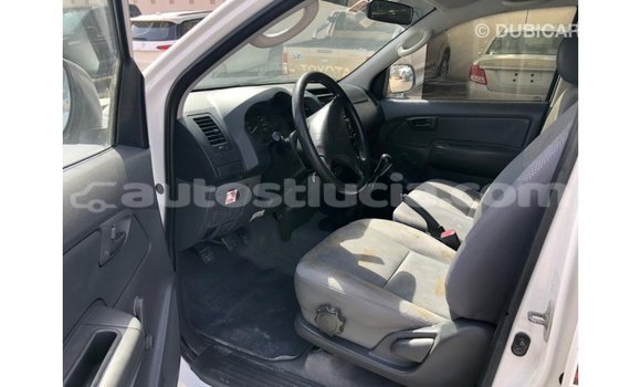 Buy Import Toyota Hilux White Car in Import - Dubai in Anse-la-Raye Buy Import Toyota Hilux White Car in Import - Dubai in Anse-la-Raye