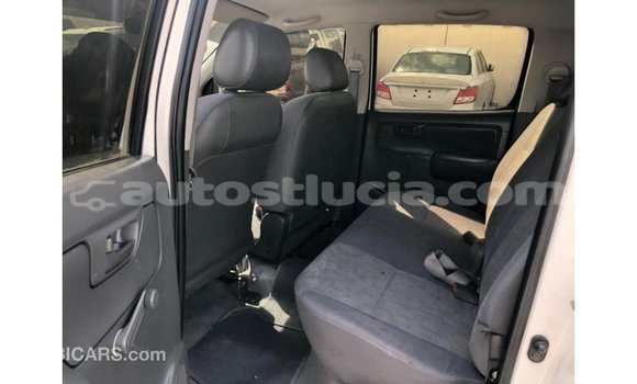 Buy Import Toyota Hilux White Car in Import - Dubai in Anse-la-Raye Buy Import Toyota Hilux White Car in Import - Dubai in Anse-la-Raye