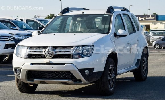 Acheter Import Voiture Renault Duster Blanc à Import - Dubai, Anse-la-Raye Acheter Import Voiture Renault Duster Blanc à Import - Dubai, Anse-la-Raye