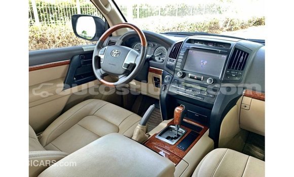 Buy Import Toyota Land Cruiser Other Car in Import - Dubai in Anse-la-Raye Buy Import Toyota Land Cruiser Other Car in Import - Dubai in Anse-la-Raye