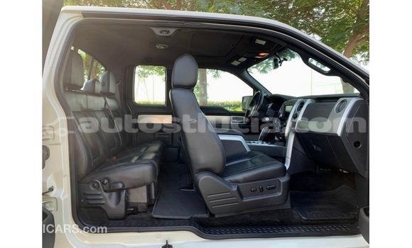 Buy Import Ford Club Wagon Beige Car in Import - Dubai in Anse-la-Raye Buy Import Ford Club Wagon Beige Car in Import - Dubai in Anse-la-Raye