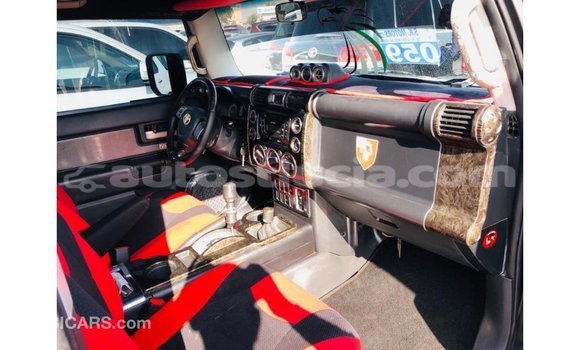 Buy Import Toyota FJ Cruiser Black Car in Import - Dubai in Anse-la-Raye Buy Import Toyota FJ Cruiser Black Car in Import - Dubai in Anse-la-Raye